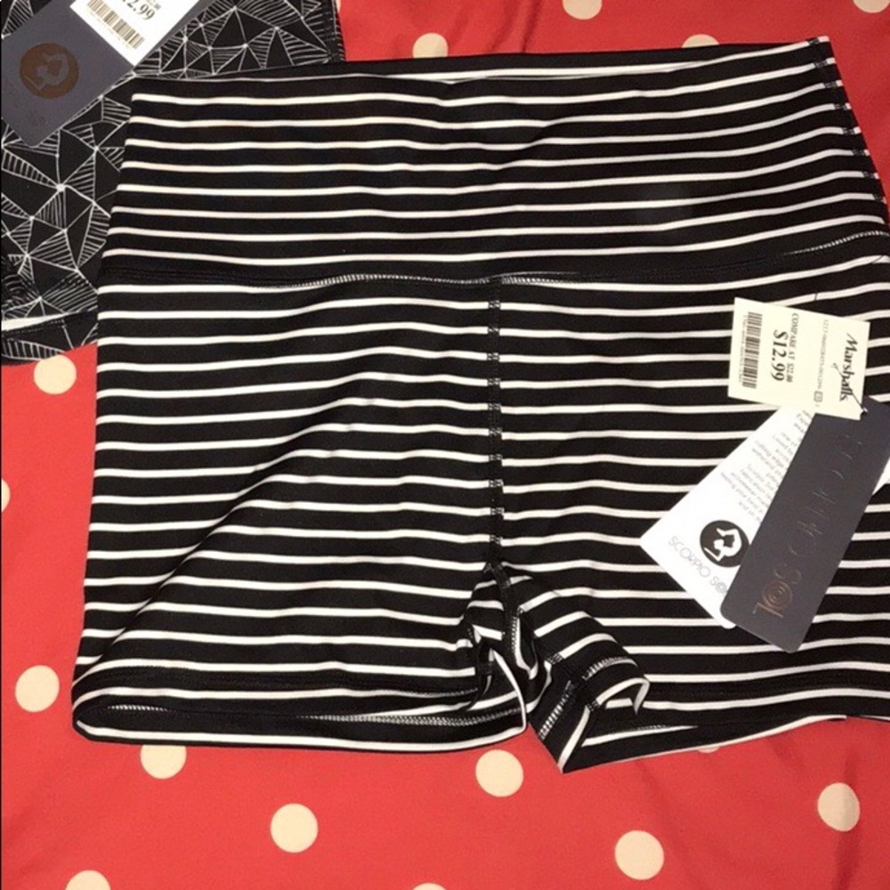 Striped Yoga Shortie